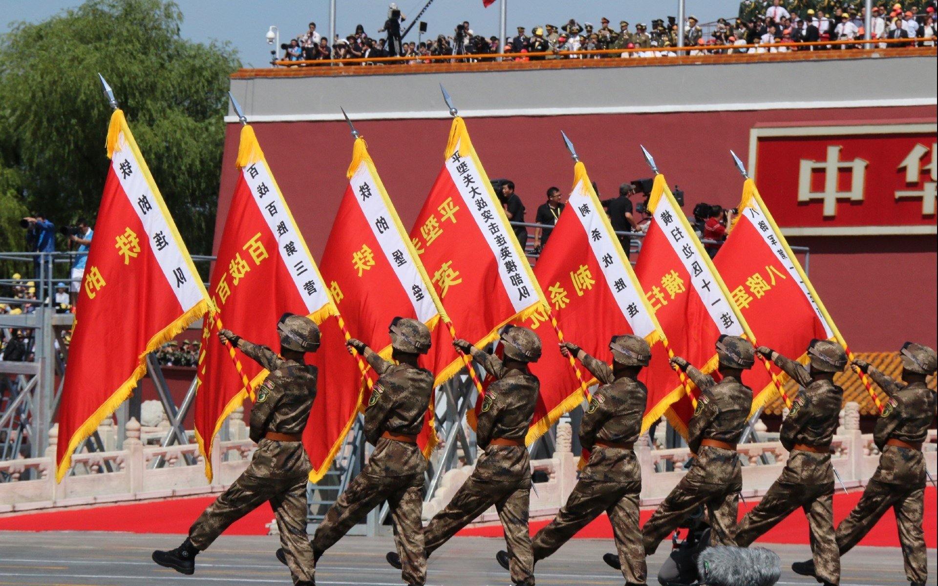 “马丁·高尔西:防守专家的崛起,阿根廷美洲狮队的未来领袖”